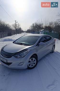 Седан Hyundai Elantra 2011 в Семеновке