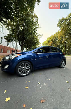 Хэтчбек Hyundai Elantra 2015 в Чернигове