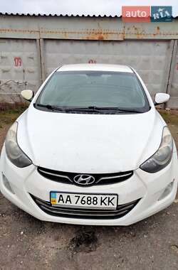 Седан Hyundai Elantra 2013 в Києві