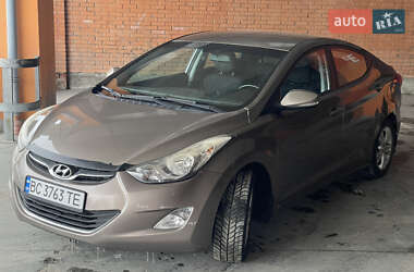 Седан Hyundai Elantra 2012 в Львове