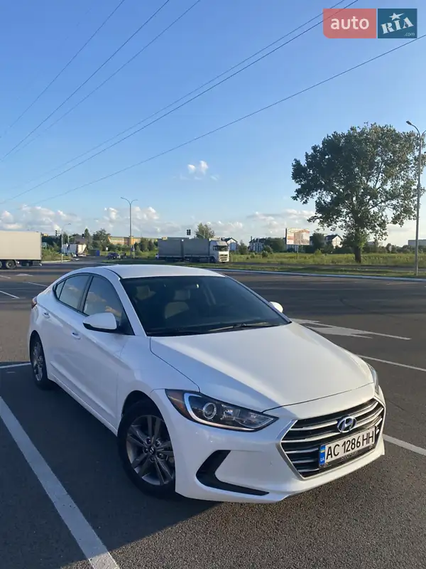 Hyundai Elantra 2016
