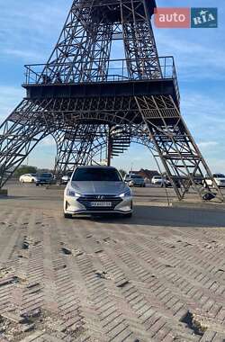 Седан Hyundai Elantra 2018 в Харькове