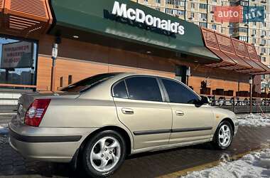 Седан Hyundai Elantra 2005 в Киеве