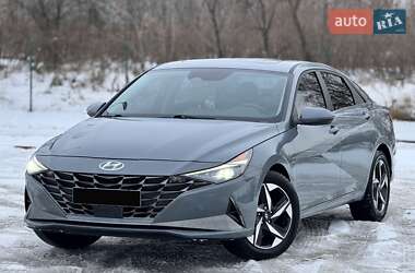 Седан Hyundai Elantra 2022 в Киеве