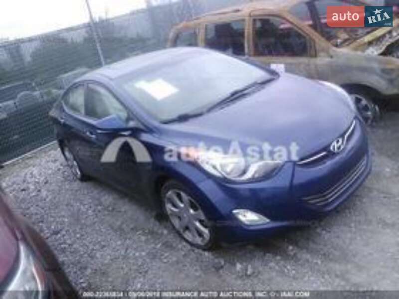 Седан Hyundai Elantra 2012 в Киеве