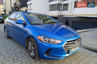 Седан Hyundai Elantra 2016 в Львове