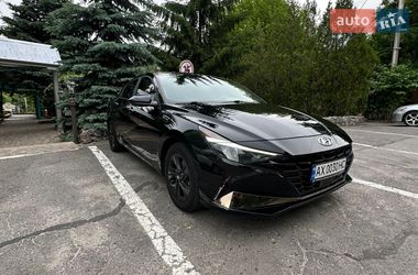 Седан Hyundai Elantra 2021 в Харкові