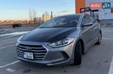 Седан Hyundai Elantra 2018 в Киеве