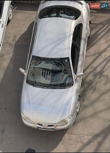 Hyundai Elantra 2000