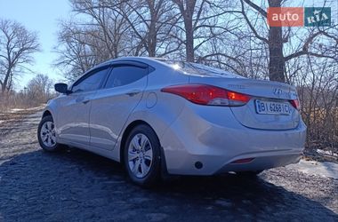 Седан Hyundai Elantra 2011 в Семенівці