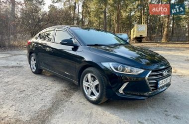 Седан Hyundai Elantra 2017 в Киеве