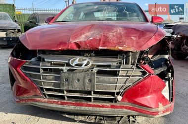 Седан Hyundai Elantra 2019 в Києві