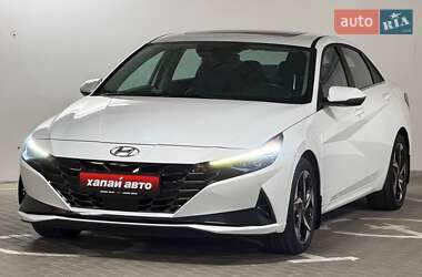 Седан Hyundai Elantra 2022 в Києві