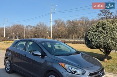 Хэтчбек Hyundai Elantra 2016 в Днепре