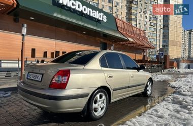 Седан Hyundai Elantra 2005 в Киеве