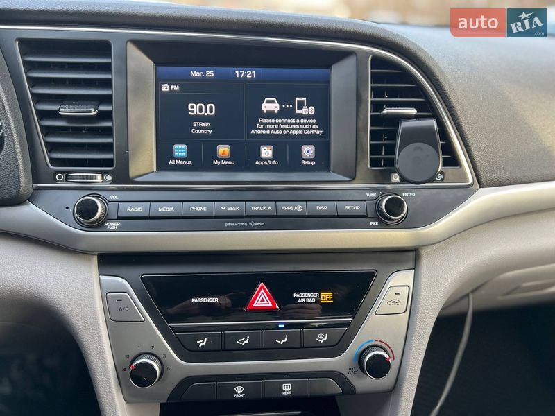 Седан Hyundai Elantra 2018 в Стрые