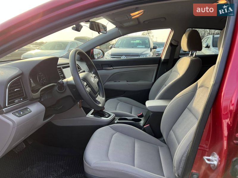 Седан Hyundai Elantra 2018 в Стрые