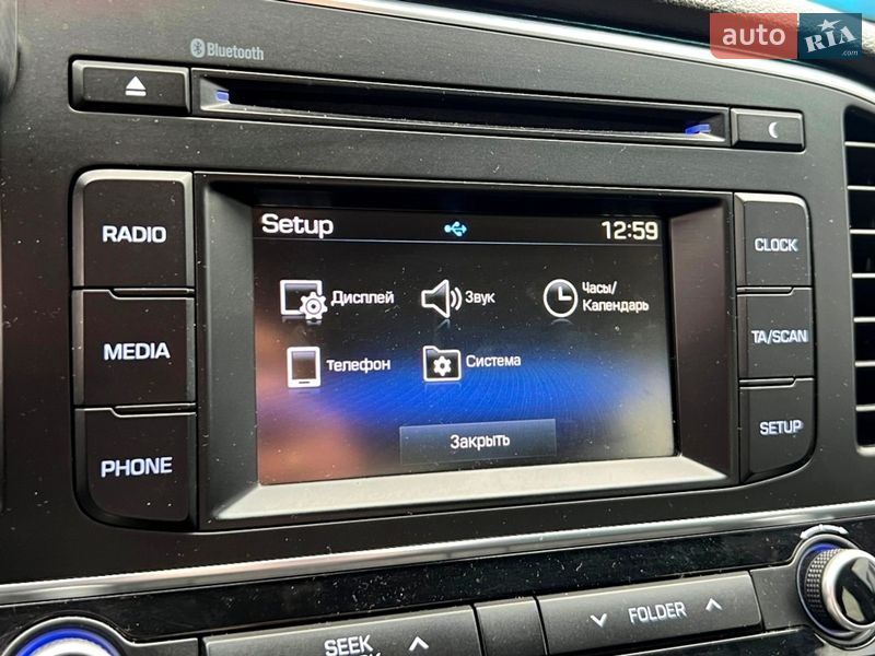 Седан Hyundai Elantra 2016 в Киеве