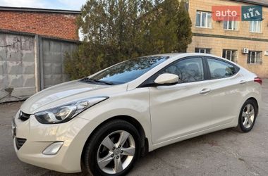 Седан Hyundai Elantra 2013 в Ахтырке