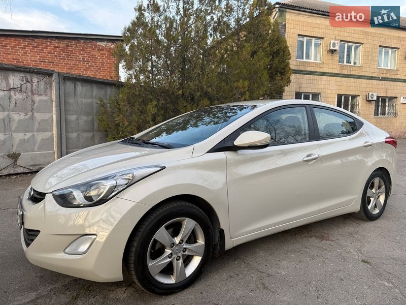 Hyundai Elantra 2013 Hyundai Elantra 2013