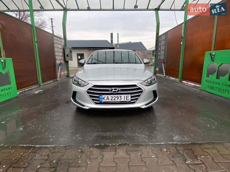 Hyundai Elantra 2016
