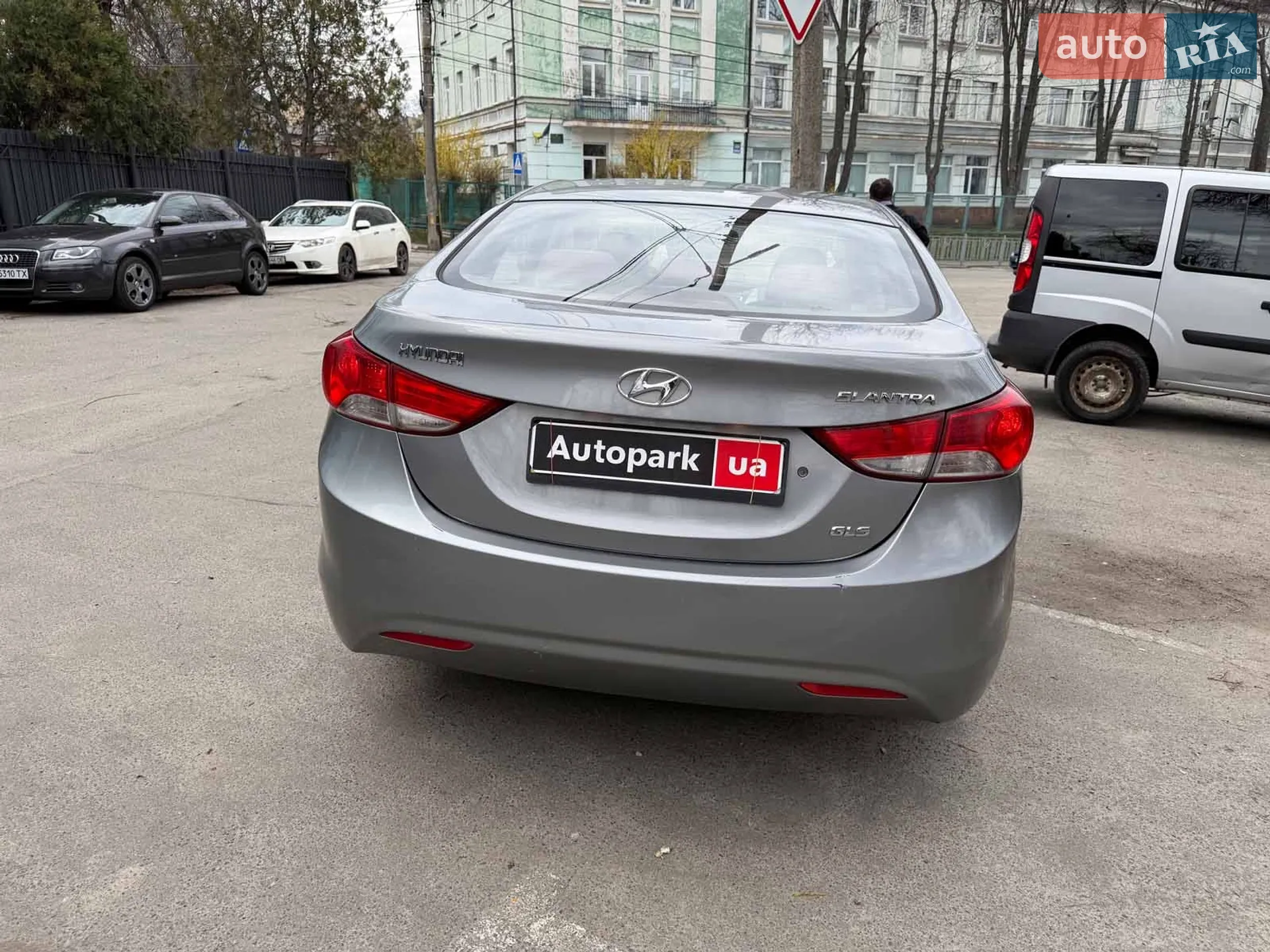 2011 Hyundai Elantra - мініатюра 7