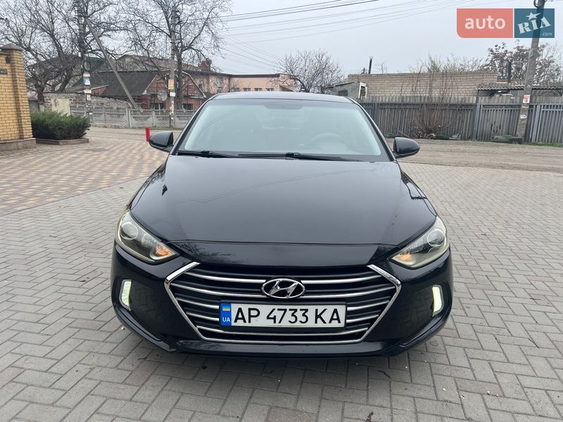 Седан Hyundai Elantra 2017 в Запорожье