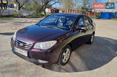 Седан Hyundai Elantra 2011 в Дніпрі