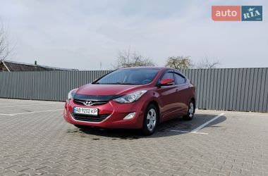 Седан Hyundai Elantra 2012 в Виннице