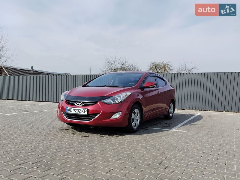 Hyundai Elantra 2012