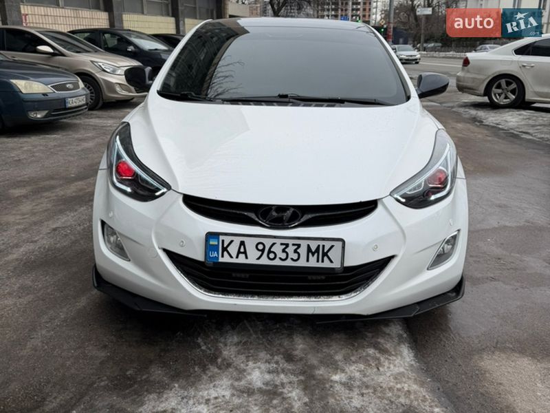 Hyundai Elantra 2013