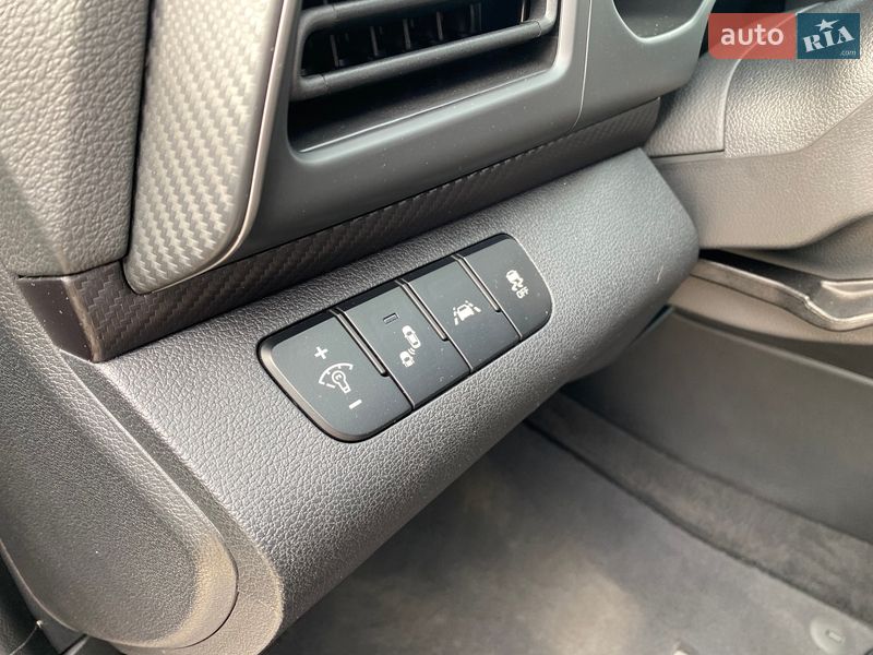 Седан Hyundai Elantra 2019 в Киеве