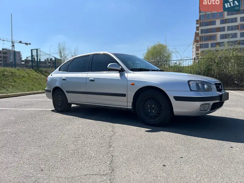 Hyundai Elantra 2000