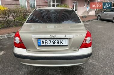 Седан Hyundai Elantra 2005 в Киеве