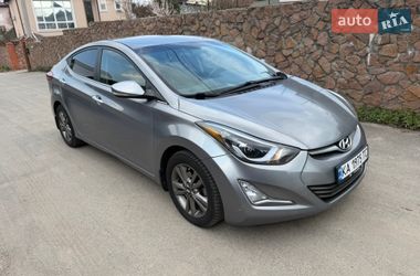 Седан Hyundai Elantra 2016 в Києві