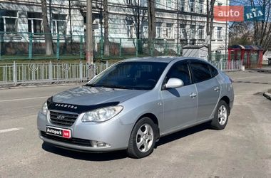 Седан Hyundai Elantra 2008 в Києві