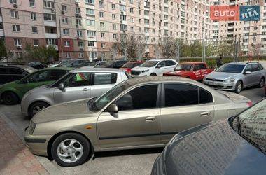 Седан Hyundai Elantra 2005 в Киеве