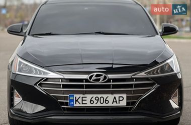 Седан Hyundai Elantra 2018 в Кривом Роге