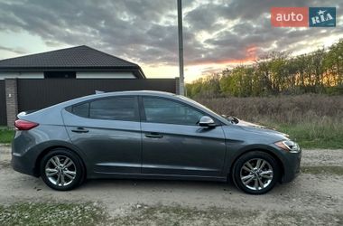 Седан Hyundai Elantra 2016 в Києві