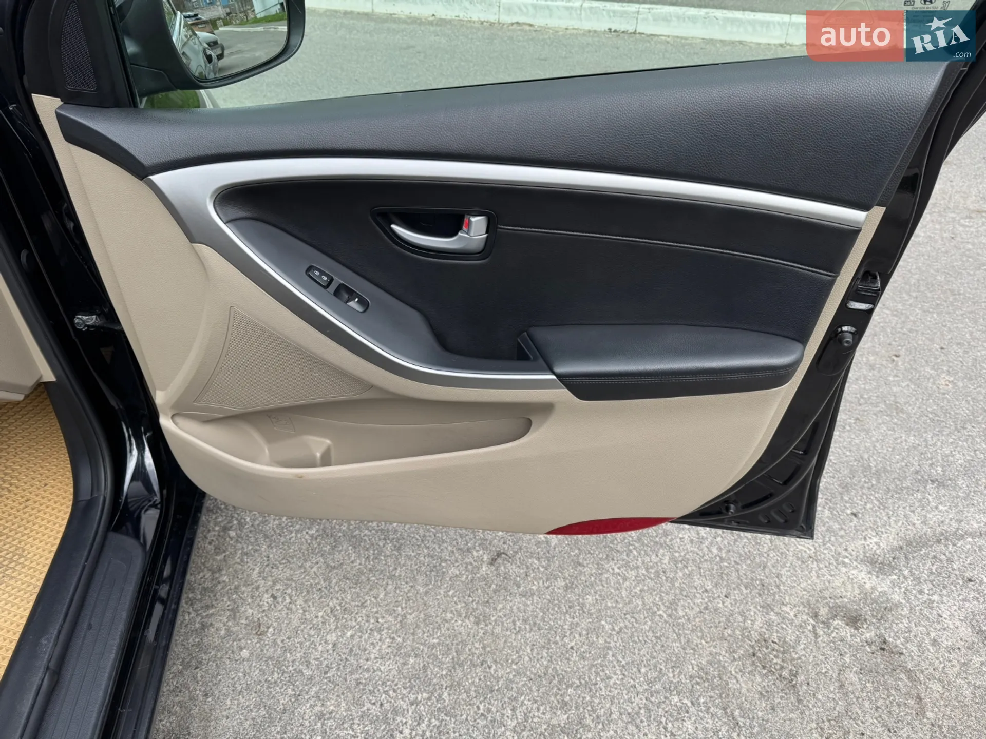 2013 Hyundai Elantra - мініатюра 21