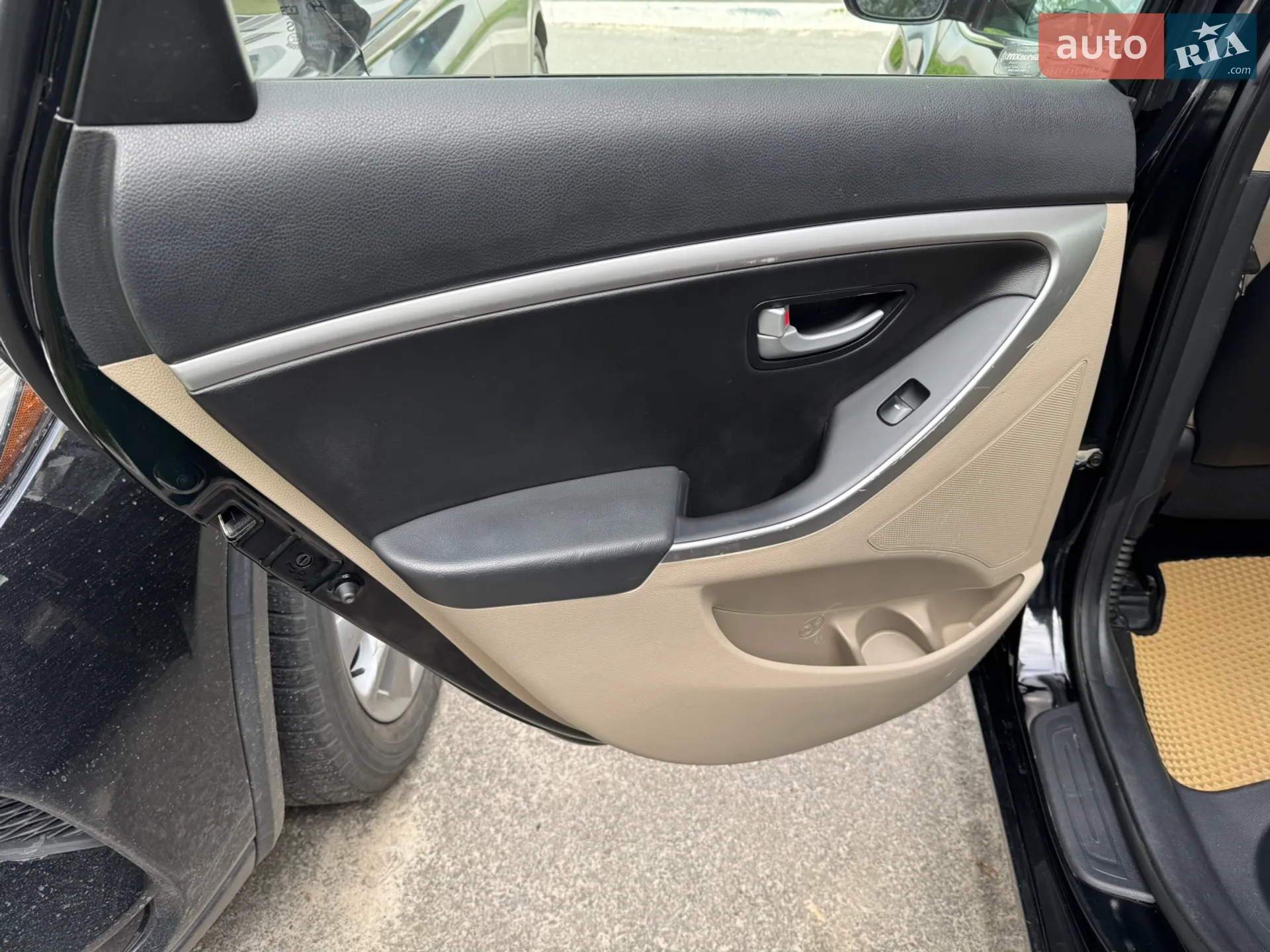 2013 Hyundai Elantra - мініатюра 26