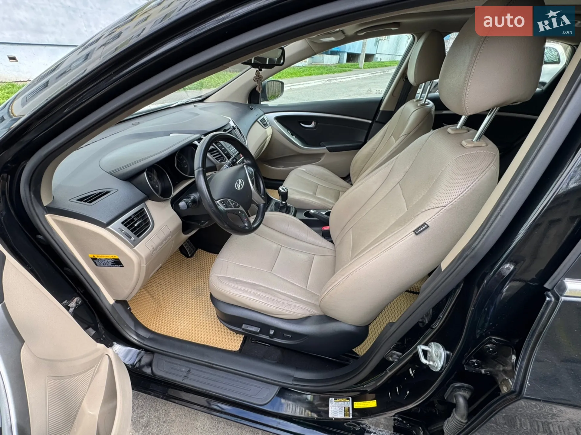 2013 Hyundai Elantra - мініатюра 33