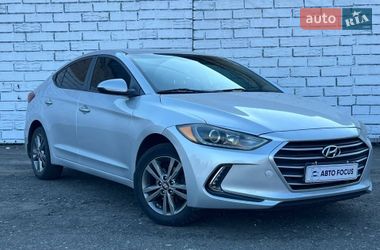 Седан Hyundai Elantra 2016 в Киеве