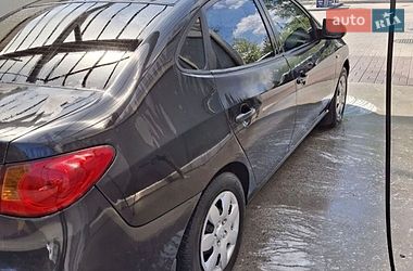 Седан Hyundai Elantra 2008 в Днепре