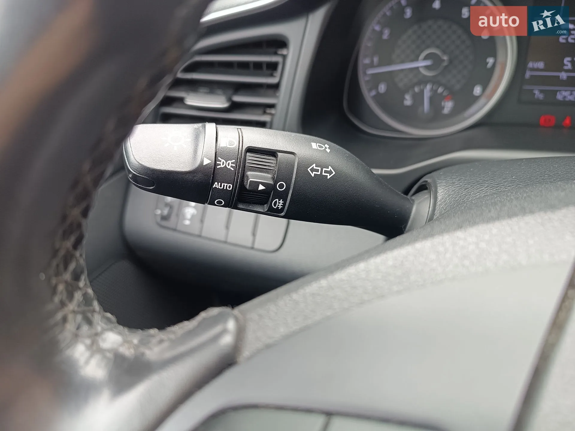 2019 Hyundai Elantra - мініатюра 28