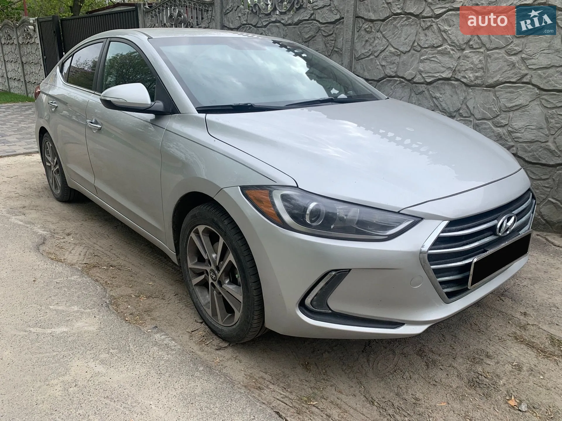 2016 Hyundai Elantra - фото 1