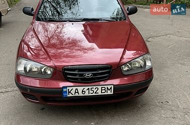Седан Hyundai Elantra 2002 в Киеве
