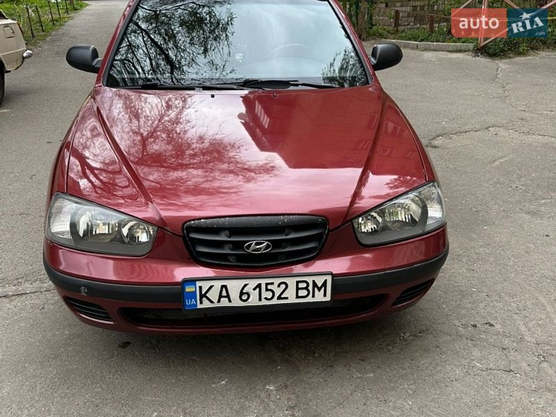 Hyundai Elantra 2002