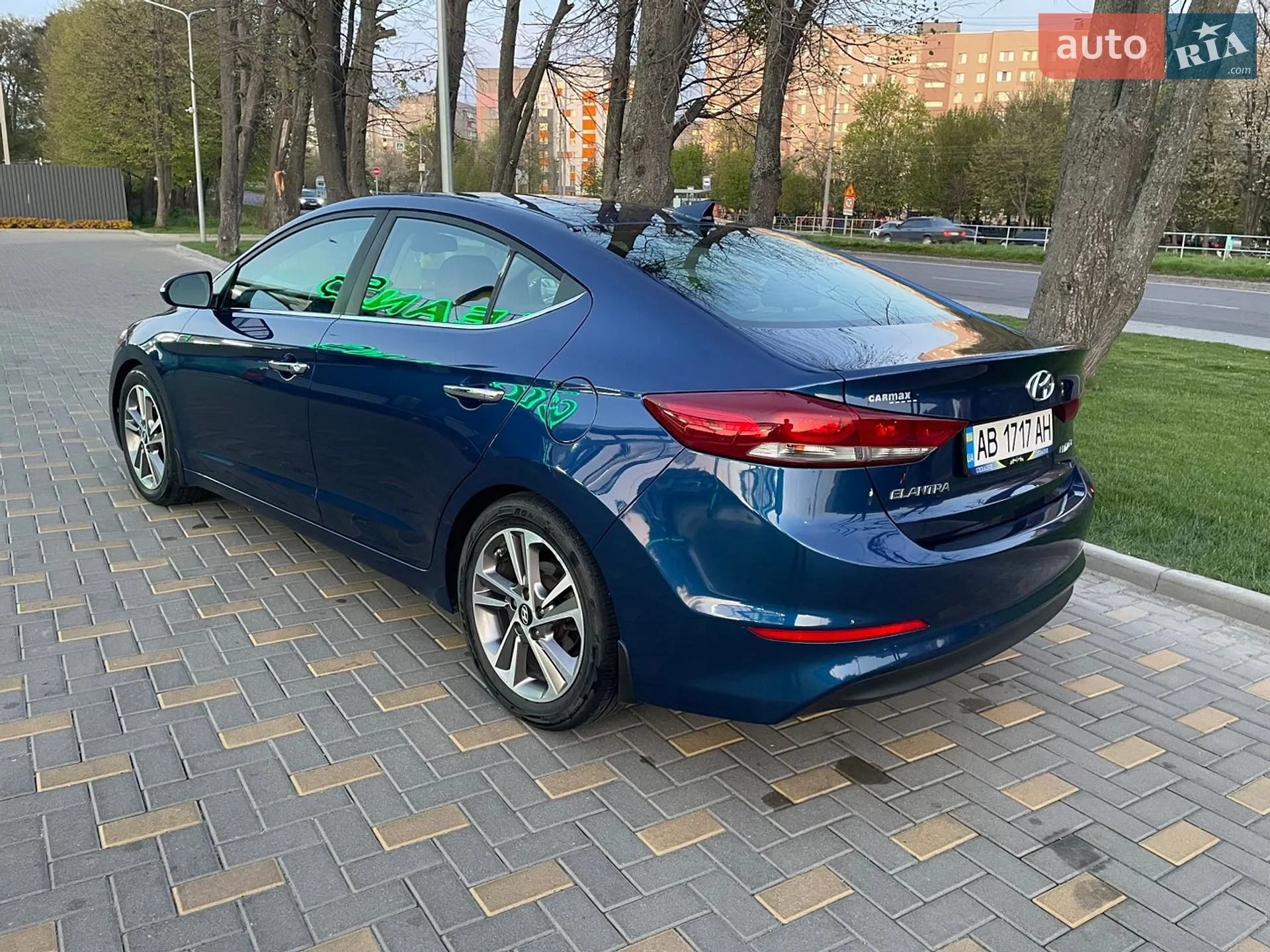 2016 Hyundai Elantra - мініатюра 9