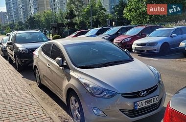 Седан Hyundai Elantra 2012 в Киеве